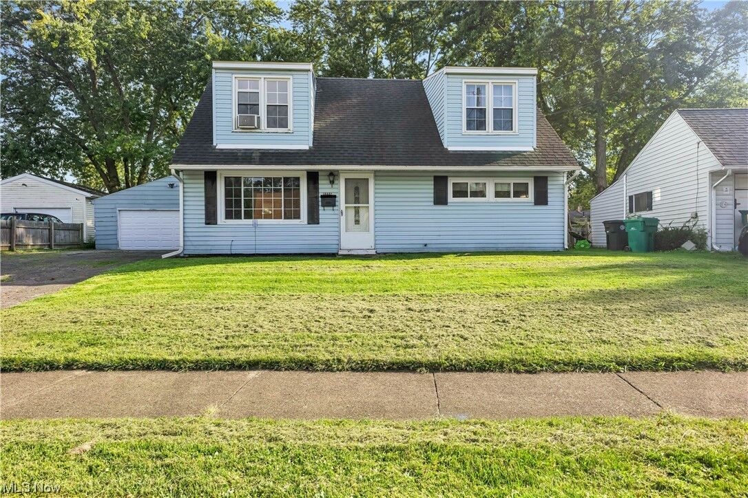 Property Photo:  3225 Bon Air Avenue NW  OH 44485 