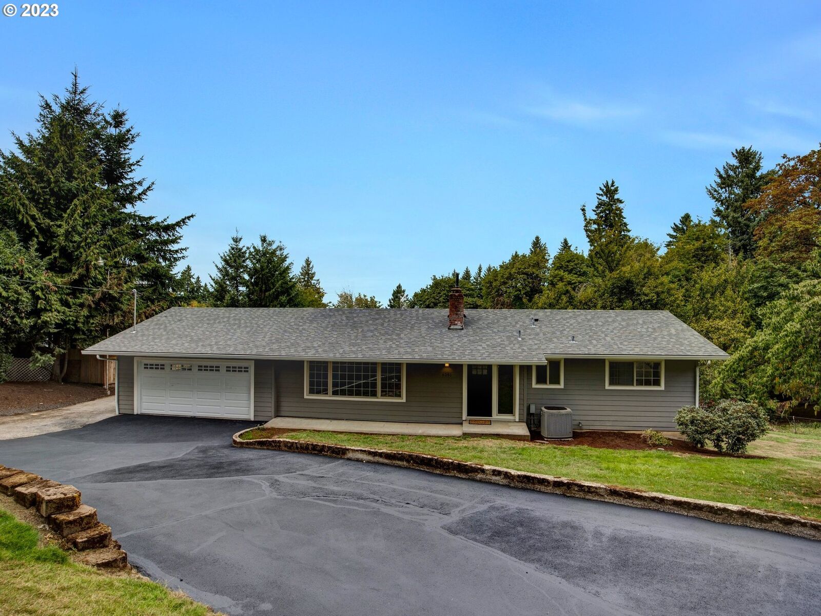 Property Photo:  6251 SW Prosperity Park Rd  OR 97062 