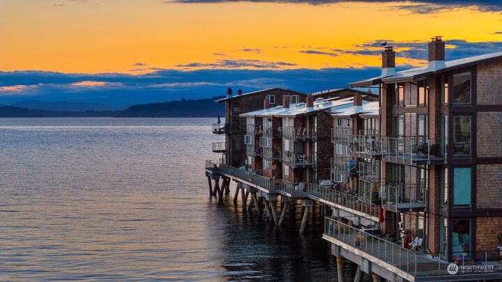 3717 Beach Drive SW 304  Seattle WA 98116 photo