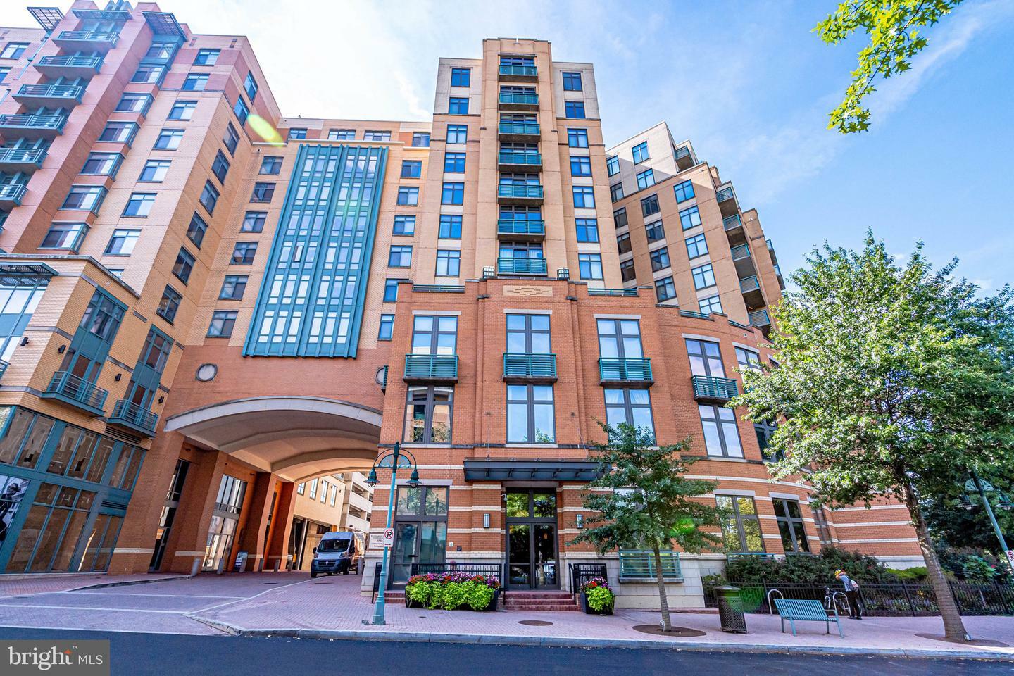 2720 S Arlington Mill Drive 311  Arlington VA 22206 photo