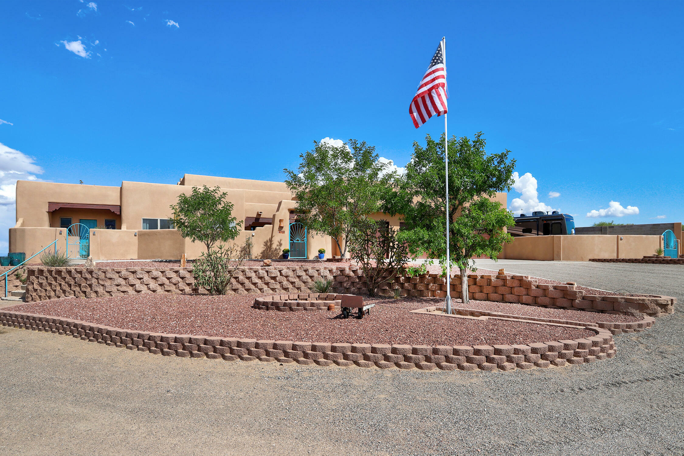 Property Photo:  4709 Sioux Drive NE  NM 87144 