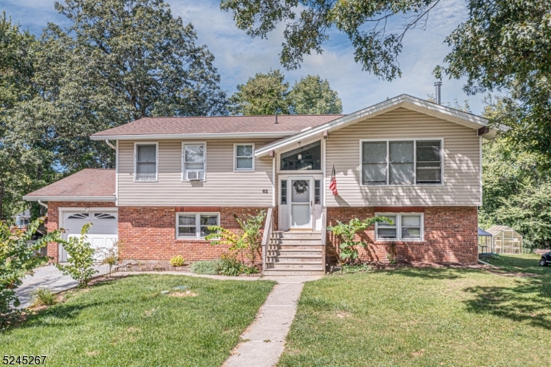 Property Photo: 62 Hickory Rd NJ 07422