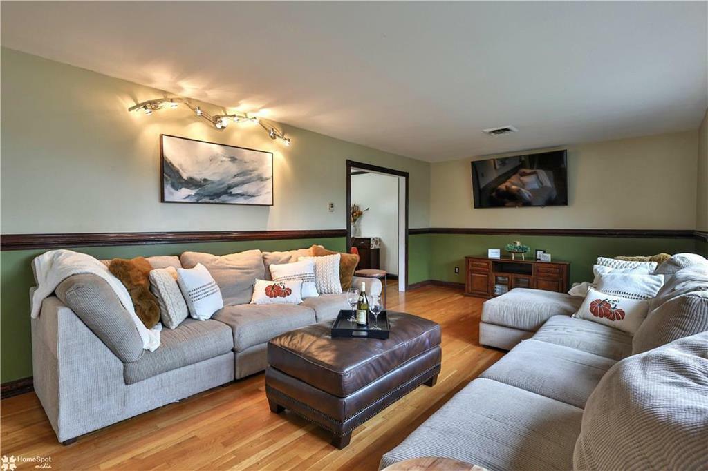 Property Photo: 5695 Hill Court PA 18034