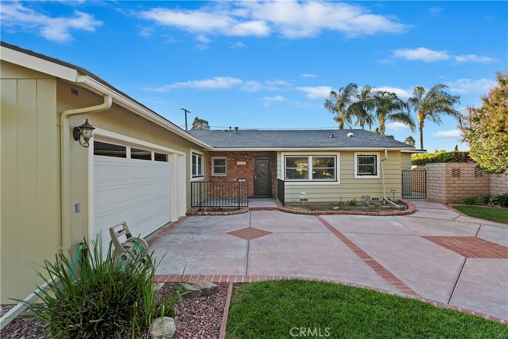 Property Photo:  5725 Tower Road  CA 92506 