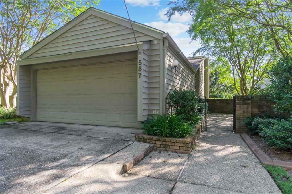Property Photo: 587 Beau Chene Drive LA 70471