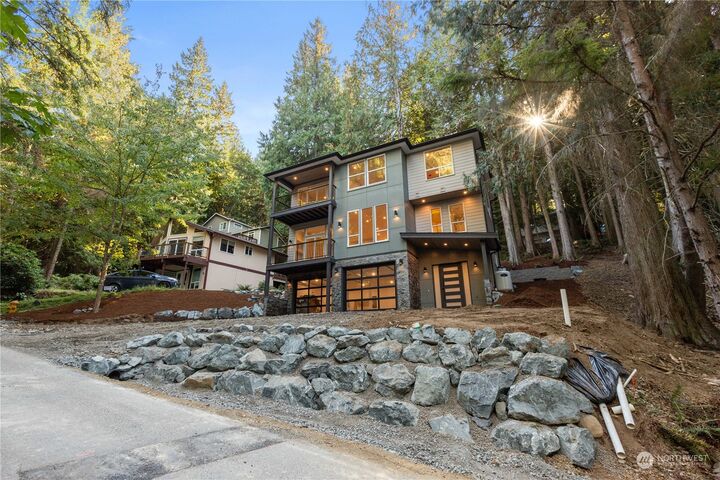 Property Photo:  36 Jasper Ridge Lane  WA 98229 