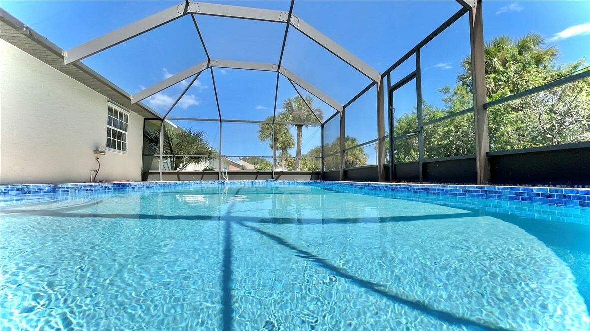 Property Photo: 462 Tulip Drive FL 32958