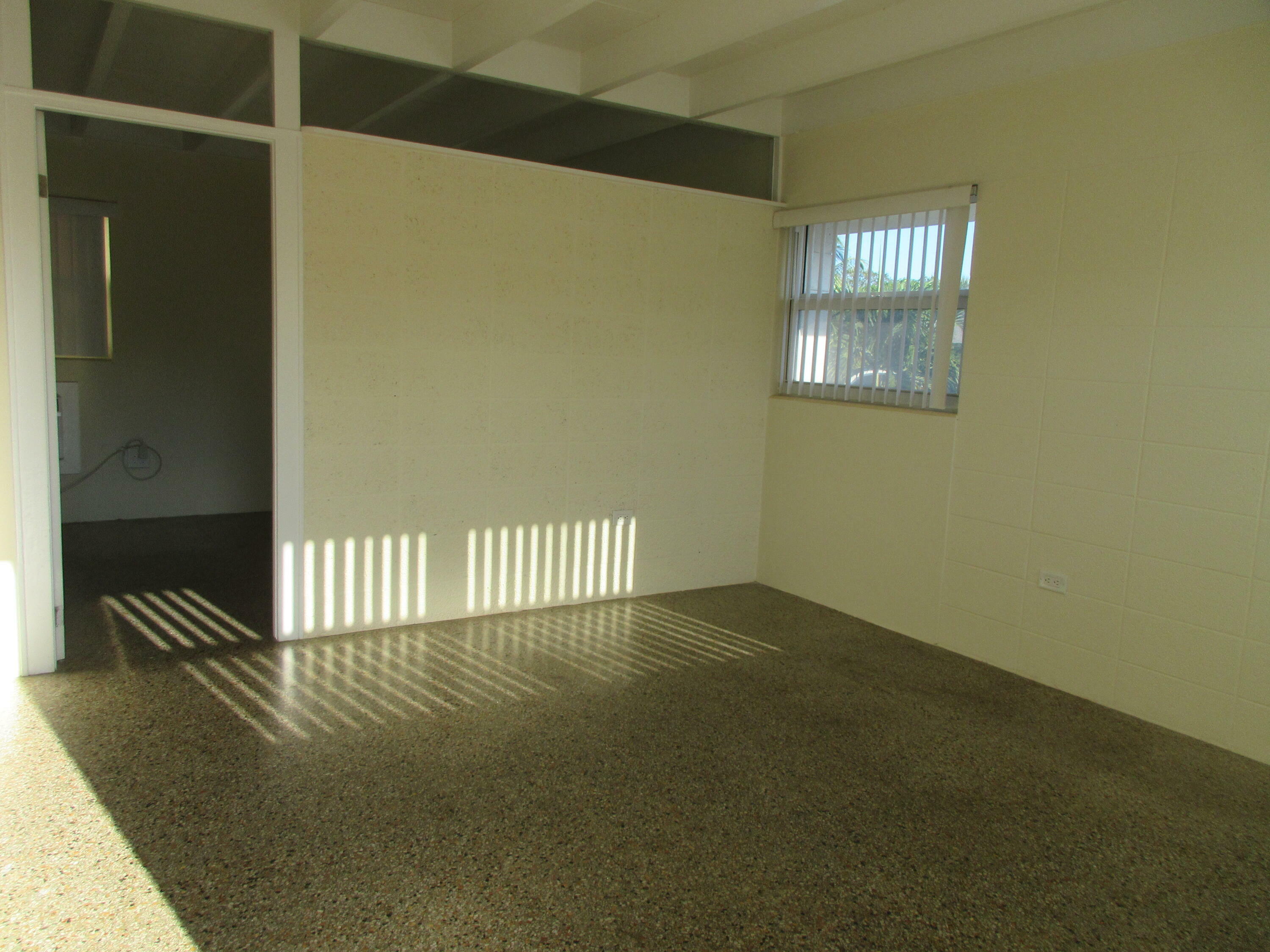 Property Photo: 1234 17th Avenue N 1 FL 33460