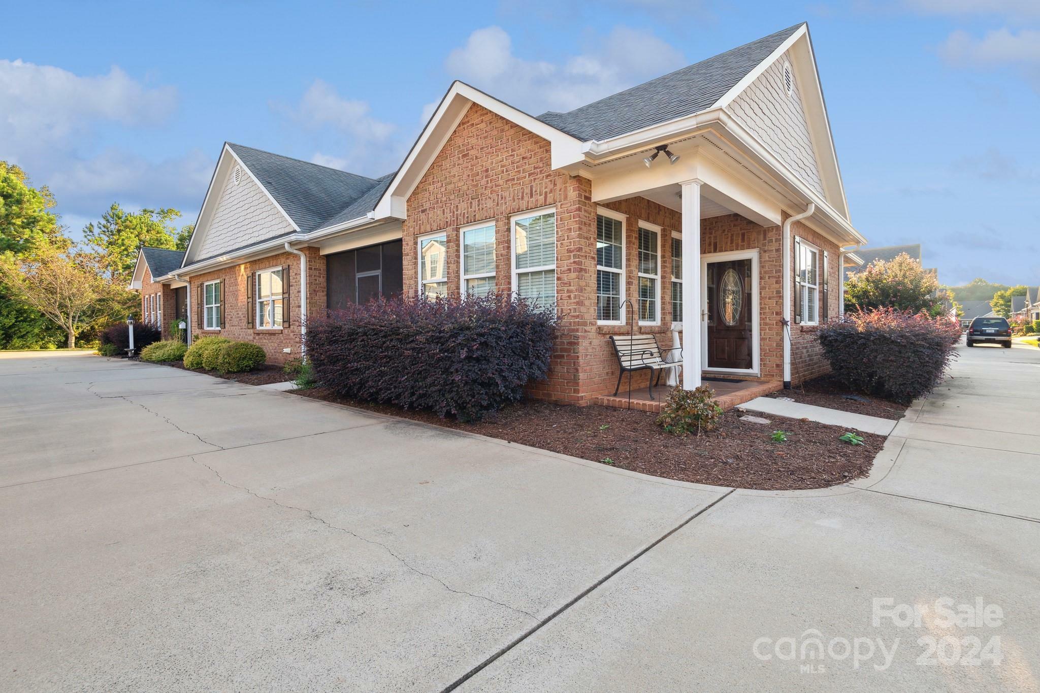 Property Photo: 8624 Sonata Court NC 28037