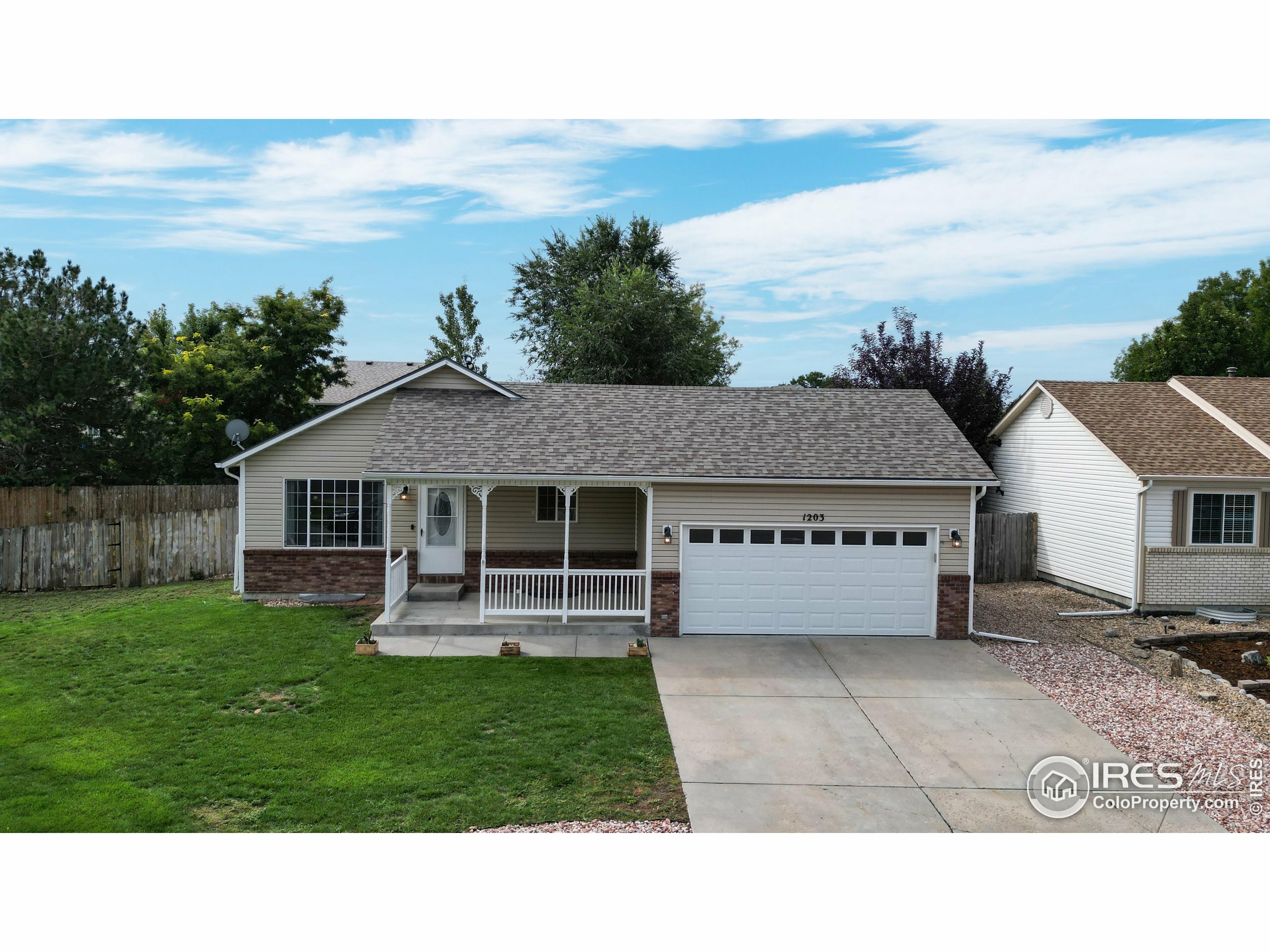 Property Photo: 1203 Tanglewood Ct CO 80550