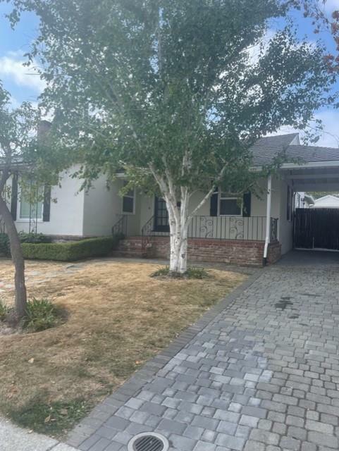 Property Photo: 1621 Albemarle Way CA 94010