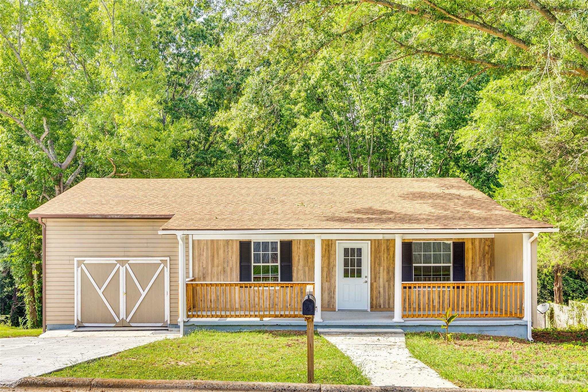 Property Photo: 212 Price Street SC 29710