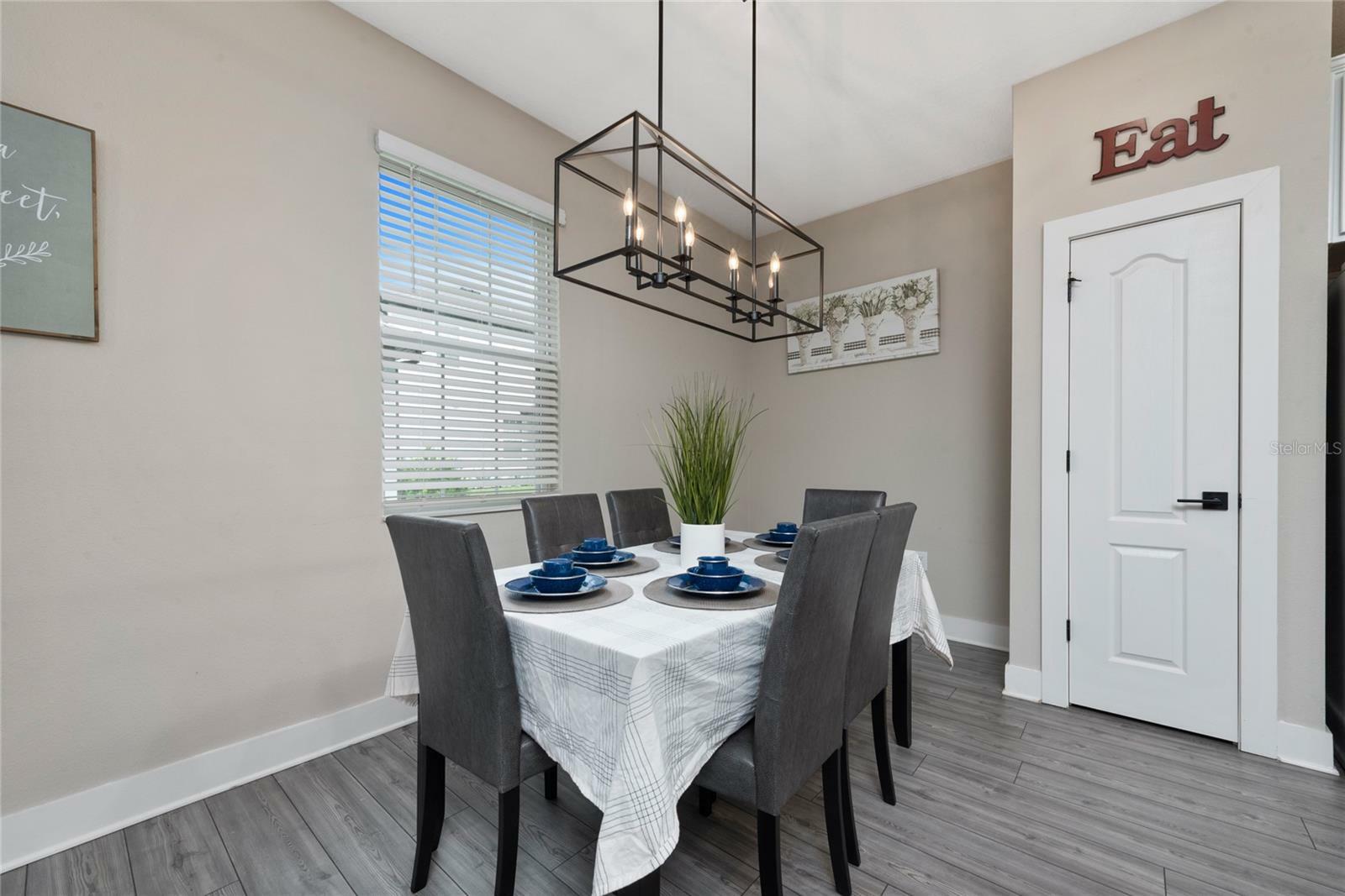 Property Photo: 7955 Haverhill Way FL 34747