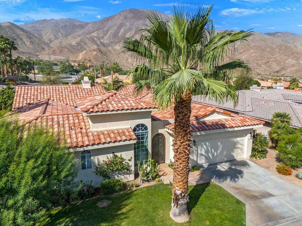 Property Photo: 120 Vista Paseo CA 92260