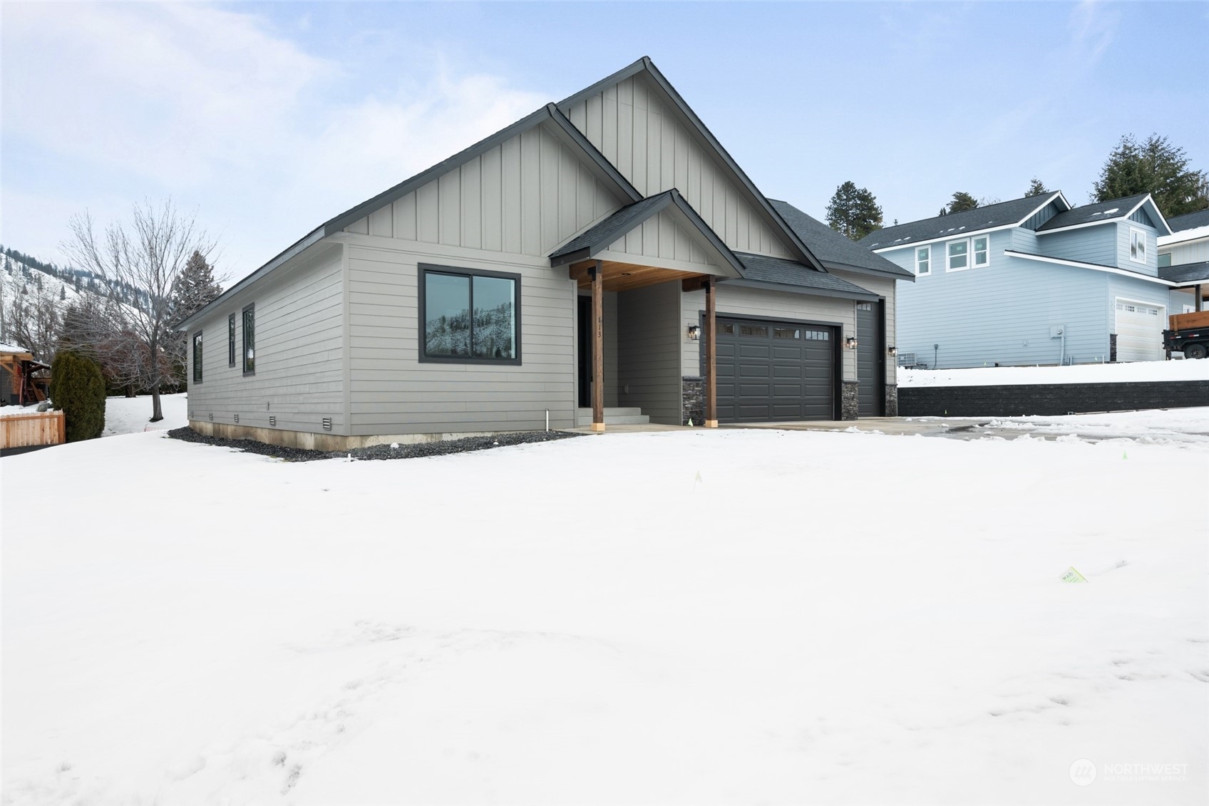 Property Photo:  113 Freedom Hills  WA 98815 