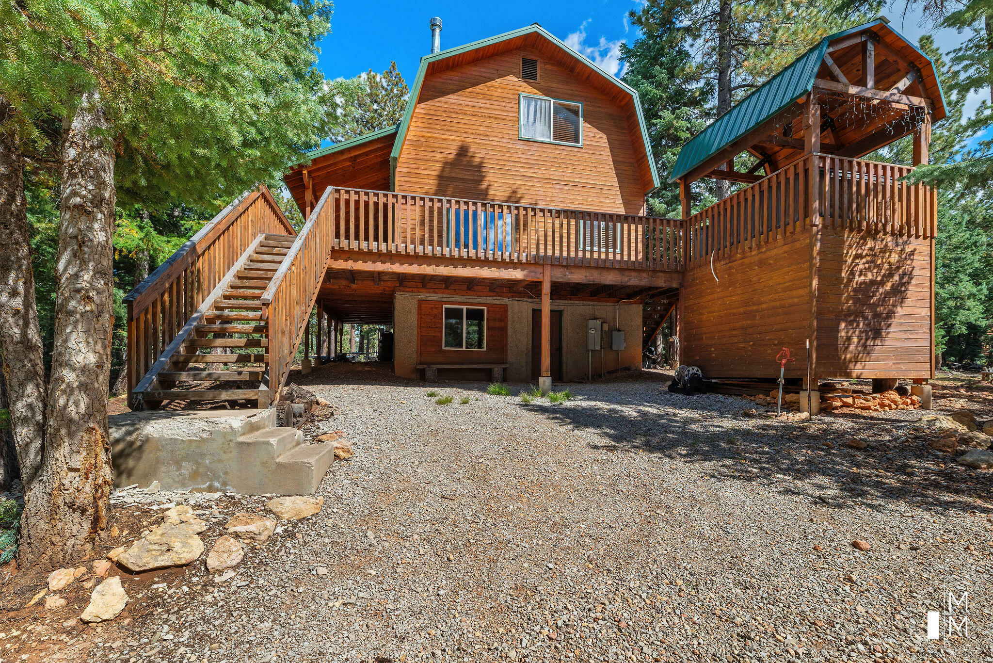 Property Photo:  850 Bonanza Rd  UT 84762 