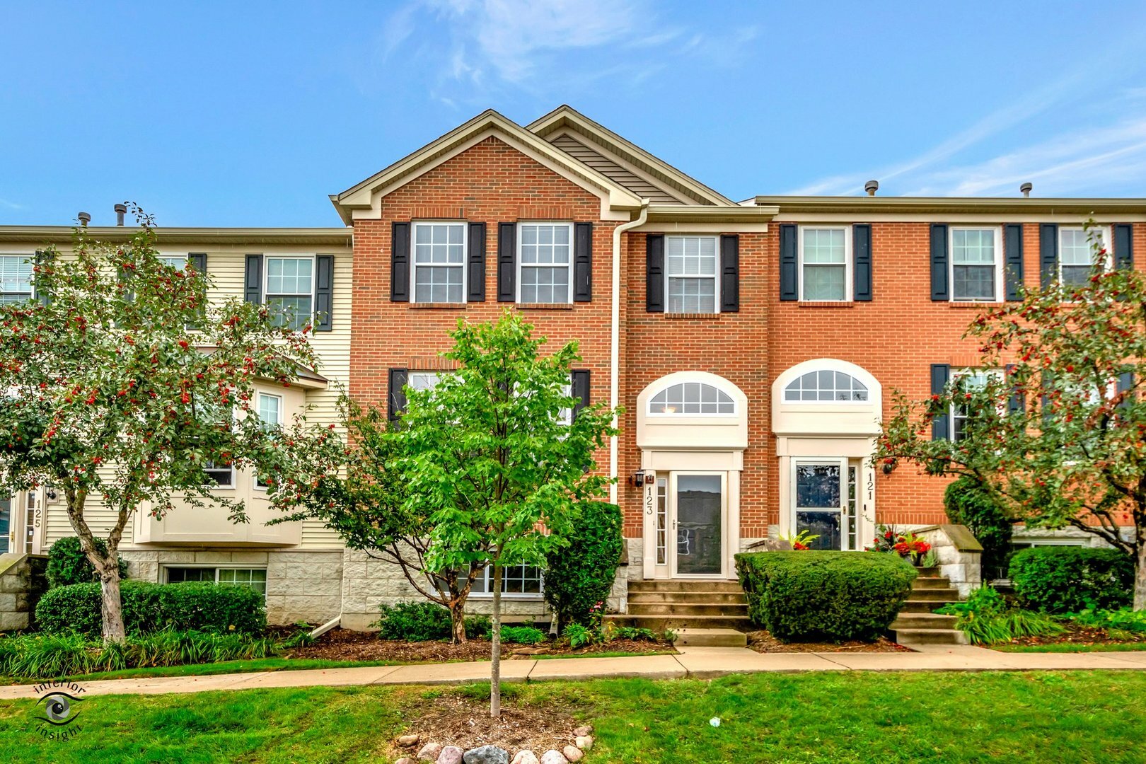 Property Photo: 123 Willow Boulevard IL 60480