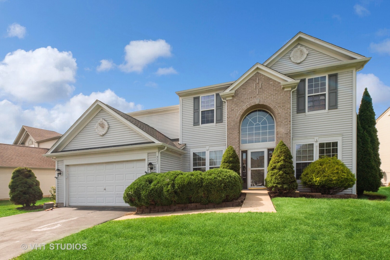 Property Photo: 227 Carolina Street IL 60490