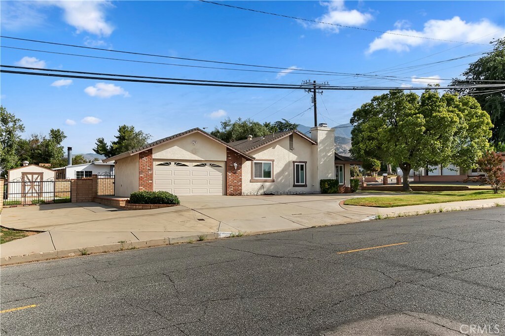 Property Photo:  13368 Grant Street  CA 92399 