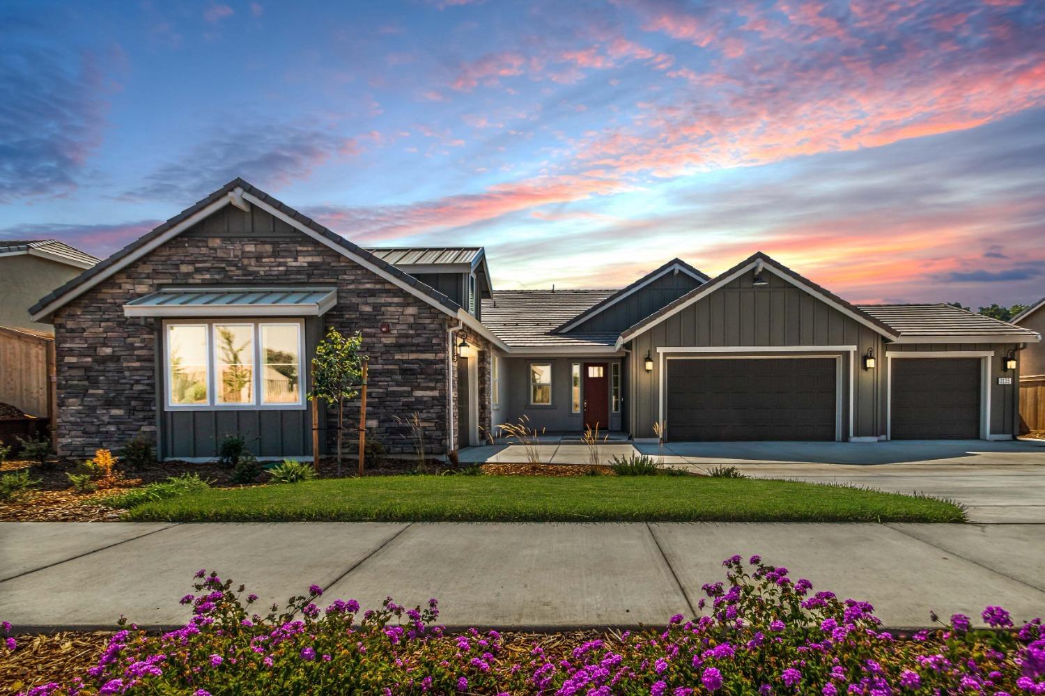 Property Photo: 3135 Silky Oak Drive CA 95747