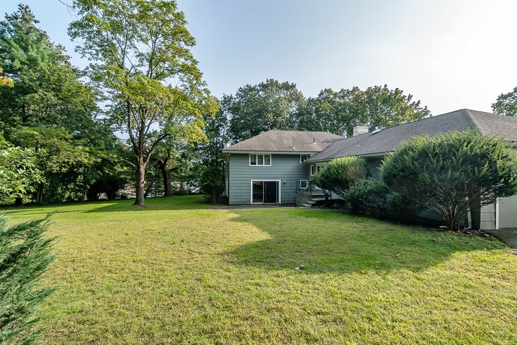 Property Photo: 15 Lathrop Rd MA 02482