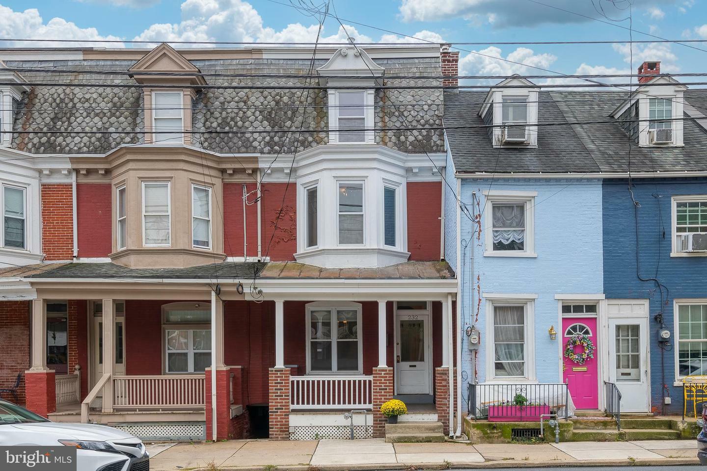 Property Photo:  232 W Walnut Street  PA 17603 