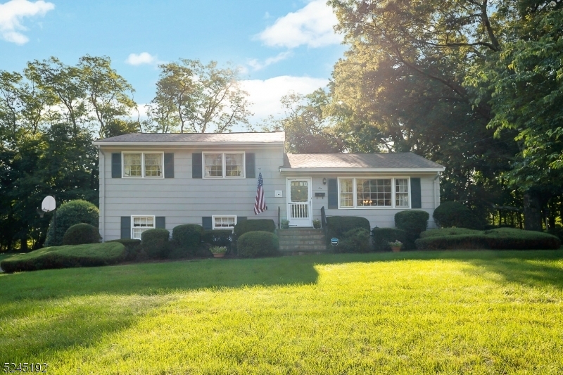 Property Photo: 6 Hastings Rd NJ 07950