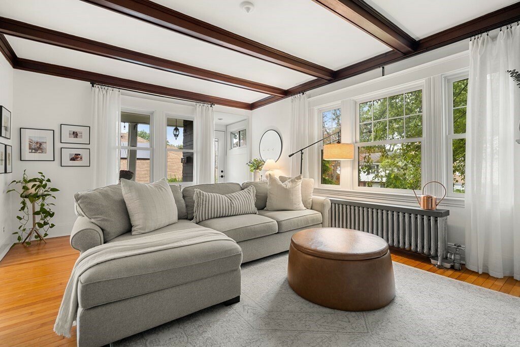 Property Photo:  15 Florence Ave 15  MA 02476 