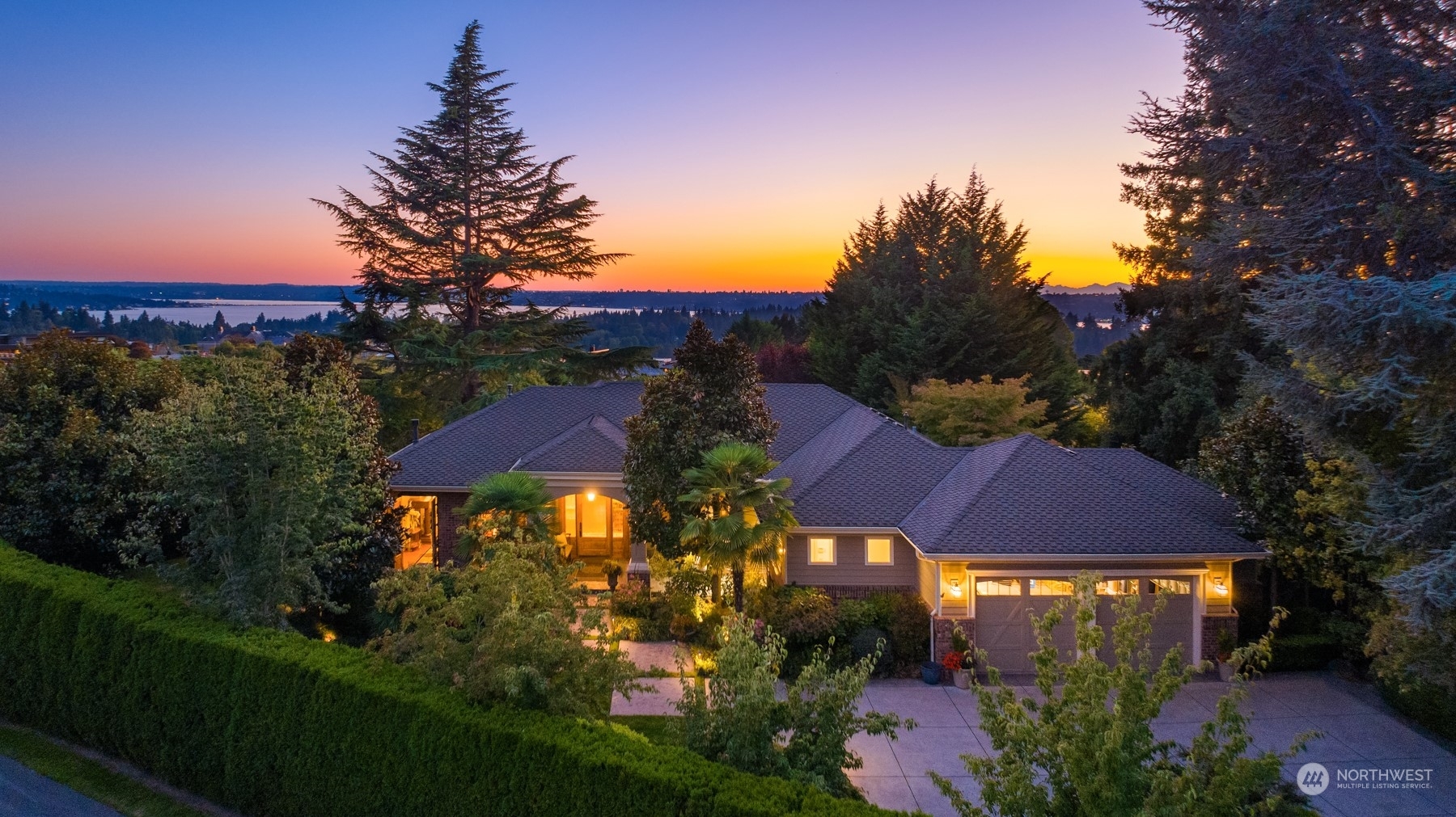 2003 92nd Avenue NE  Clyde Hill WA 98004 photo