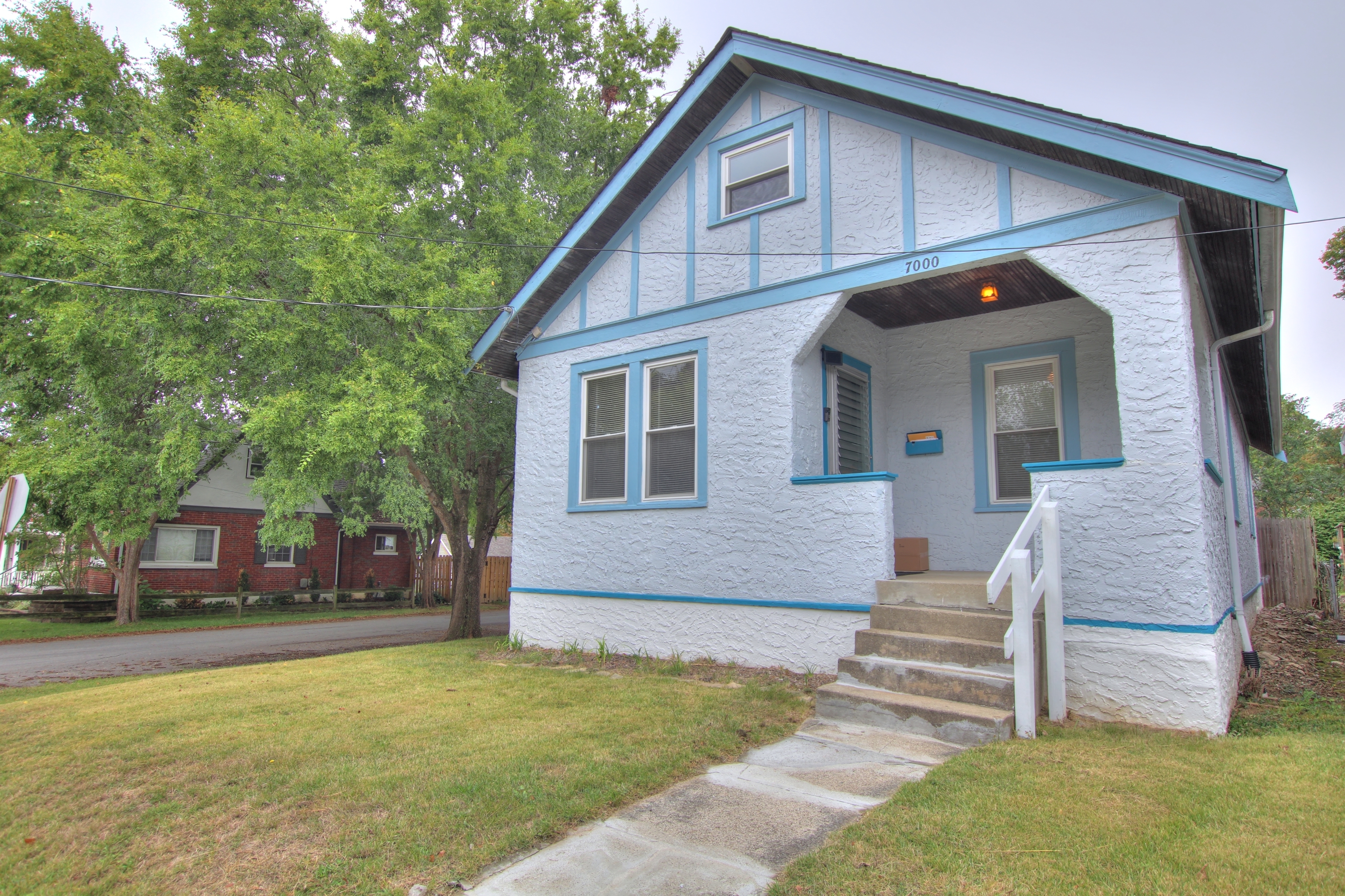 7000 Palmetto St  Cincinnati OH 45227 photo