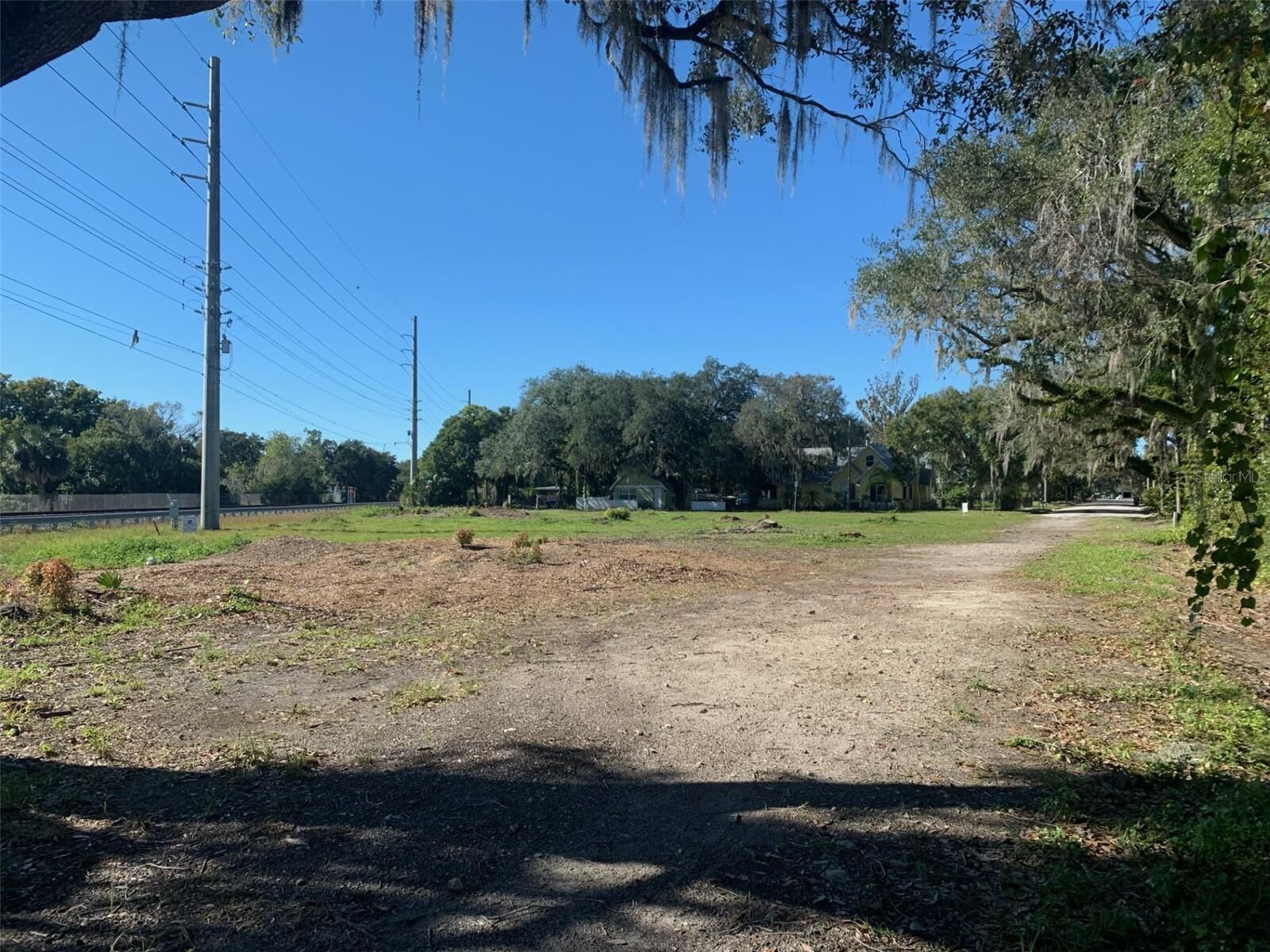 Property Photo: S Vernon Avenue FL 34741