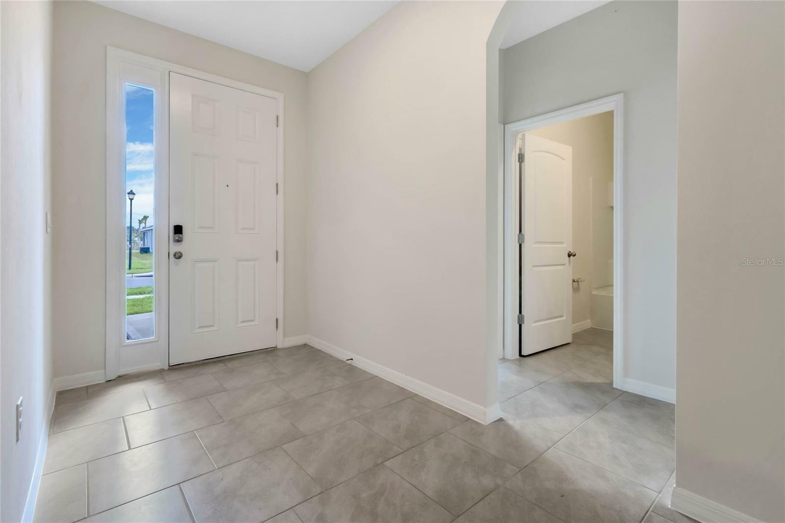 Property Photo:  2329 Greenwood Oak Drive  FL 34761 