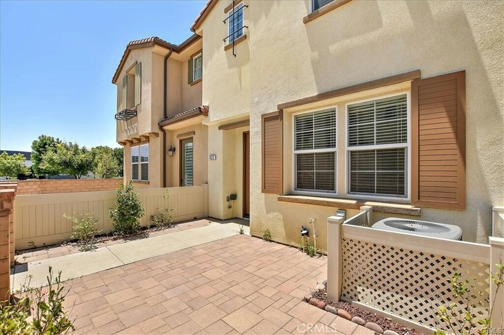 Property Photo:  3022 E Via Fiano  CA 91764 