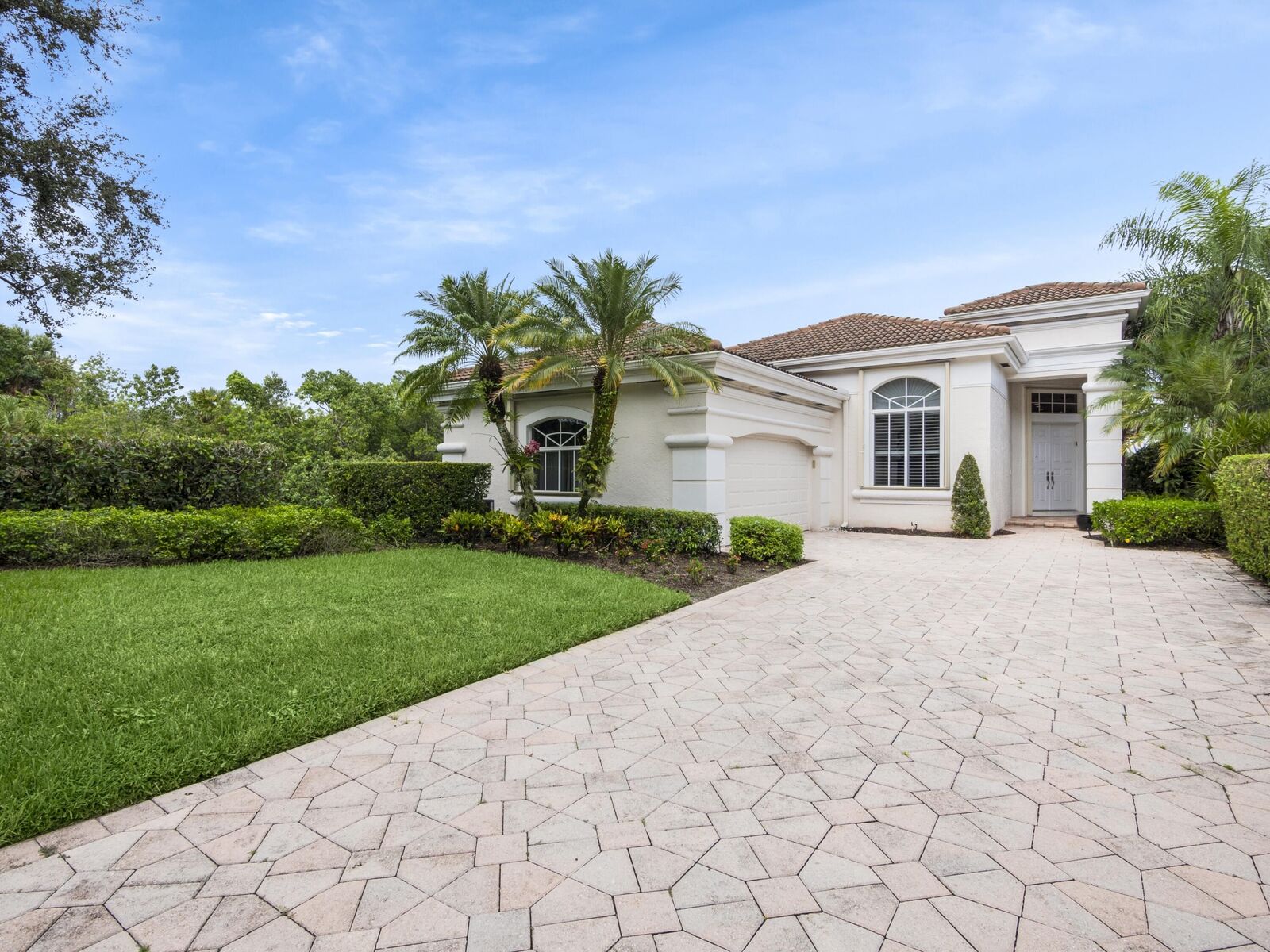 Property Photo:  251 Isle Way  FL 33418 