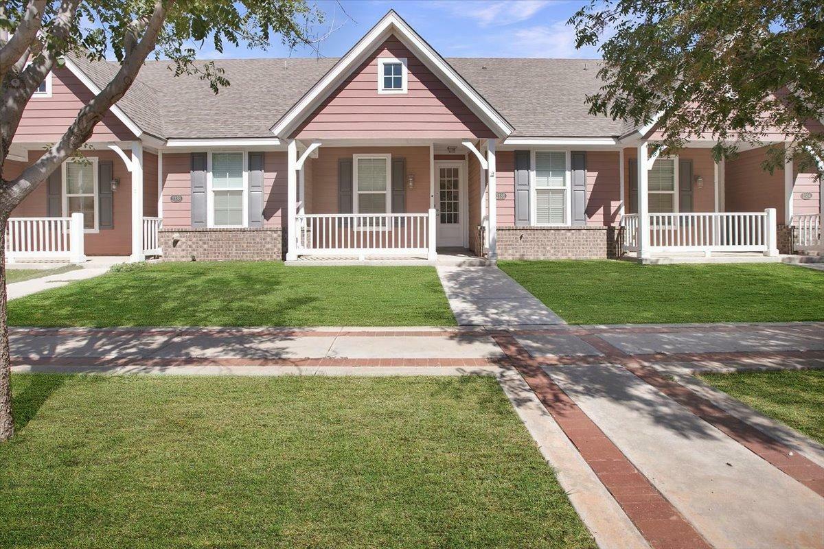 Property Photo:  2136 10th Street  TX 79401 