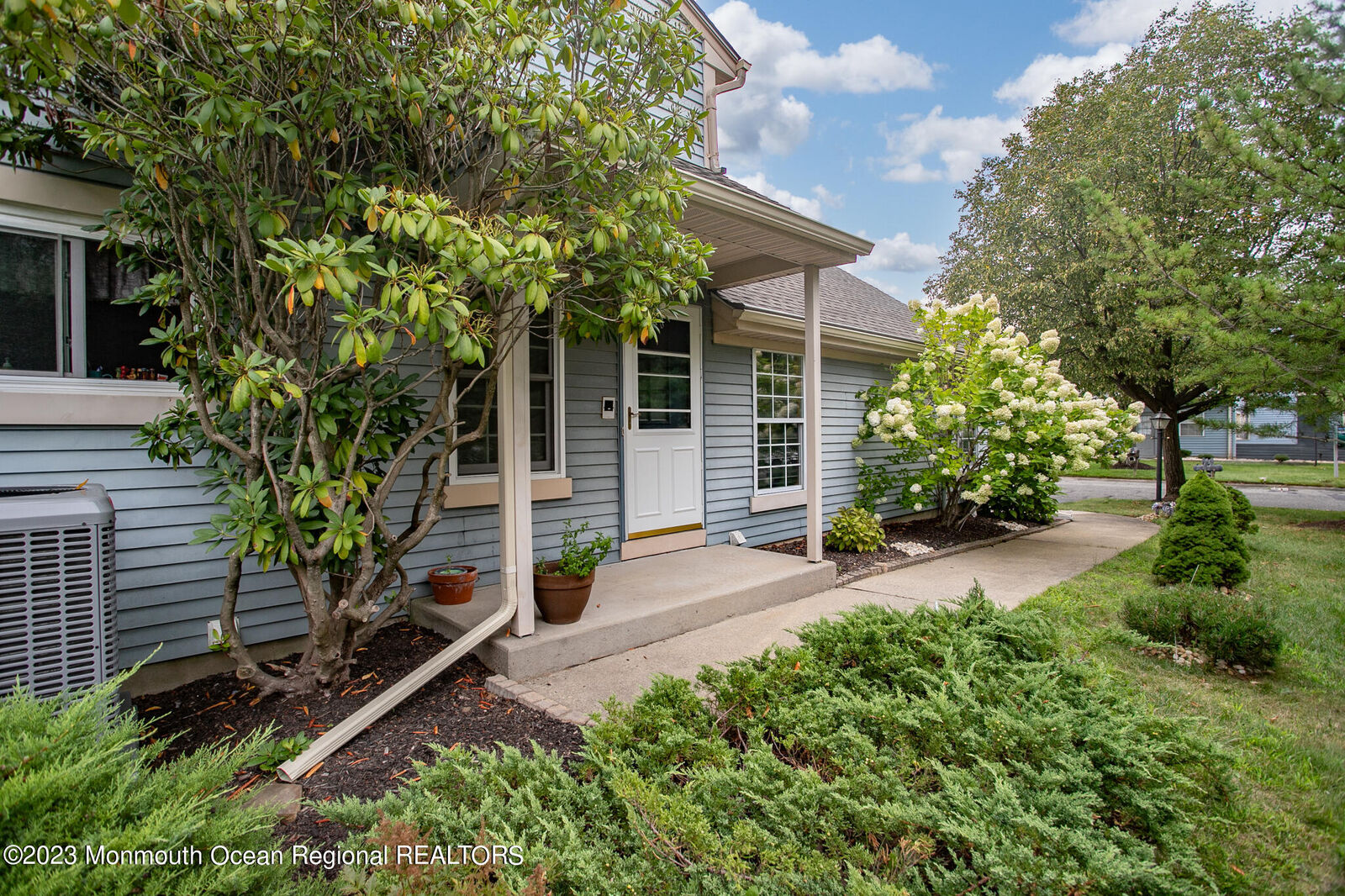 Property Photo:  25D James Buchanan Drive  NJ 08831 