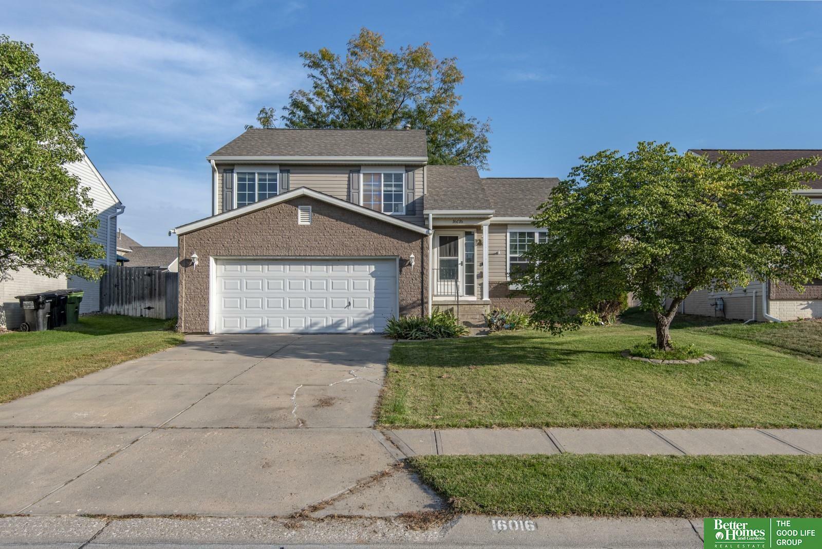 Property Photo: 16016 Robin Drive NE 68136