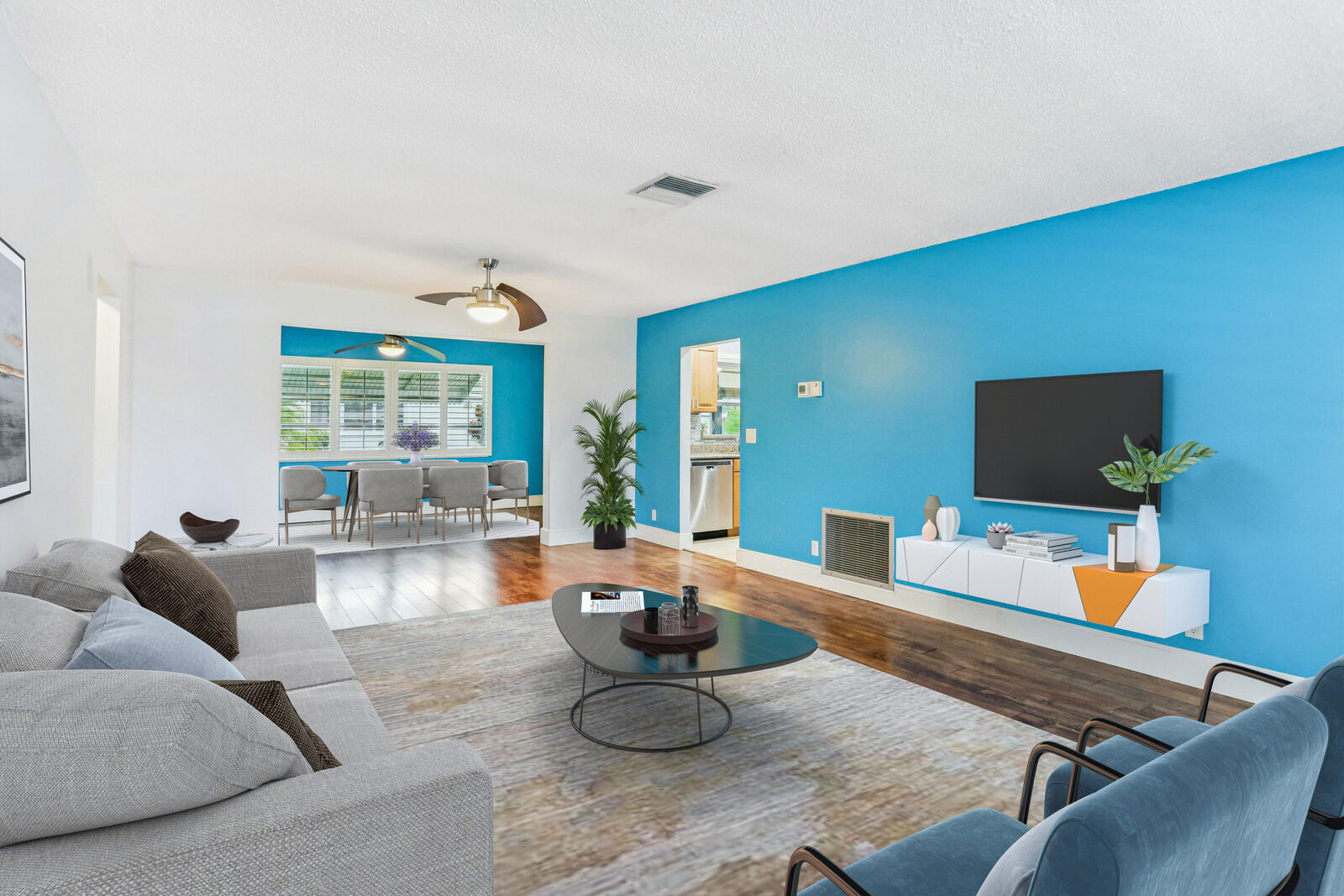Property Photo:  2002 SW 22nd Avenue  FL 33426 