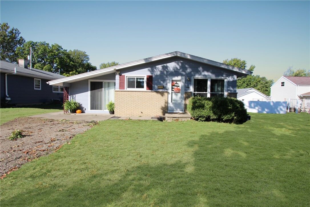 Property Photo:  1408 13th Street  IL 61920 