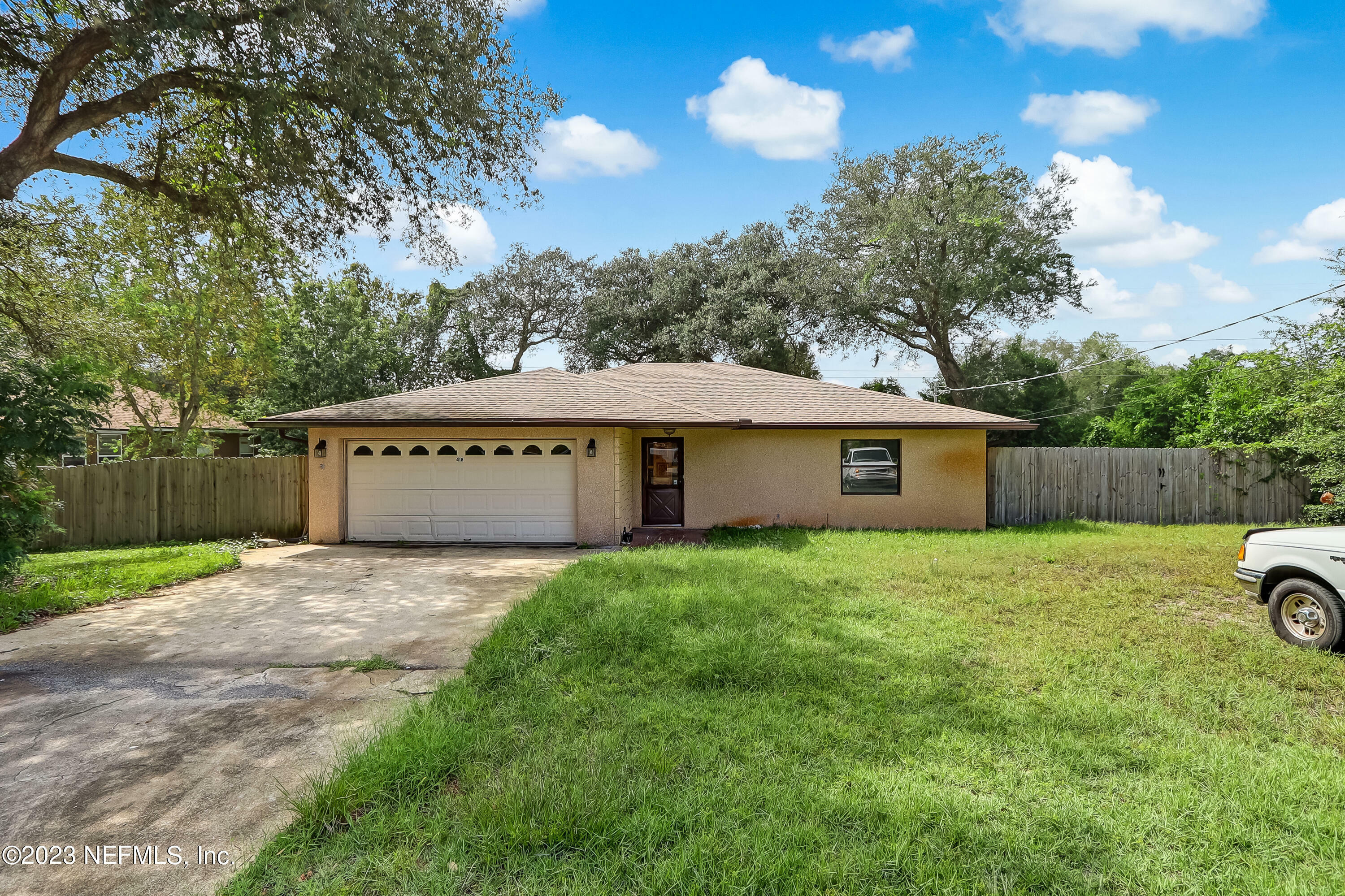 Property Photo:  418 Gentian Road  FL 32086 