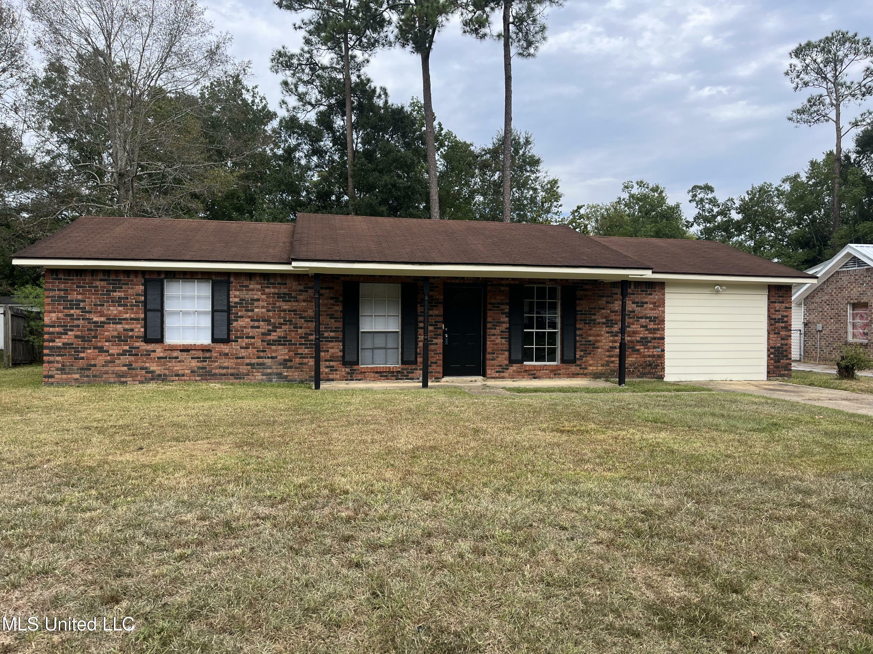 Property Photo:  15308 Lansing Drive  MS 39532 