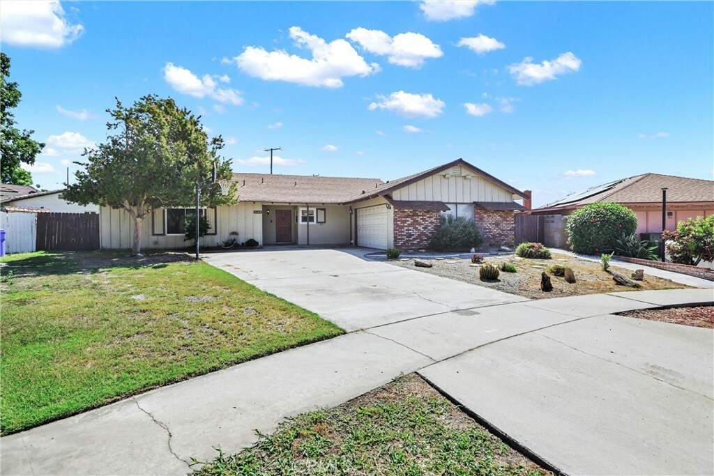 3445 Clifton Avenue  Highland CA 92346 photo