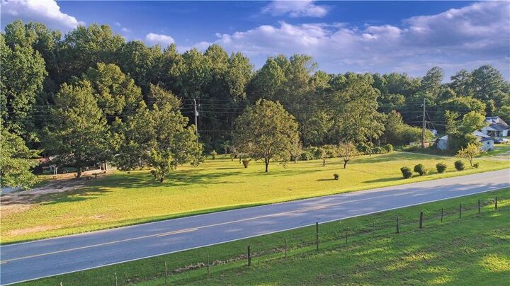 2040 W Ellis Road  Griffin GA 30223 photo