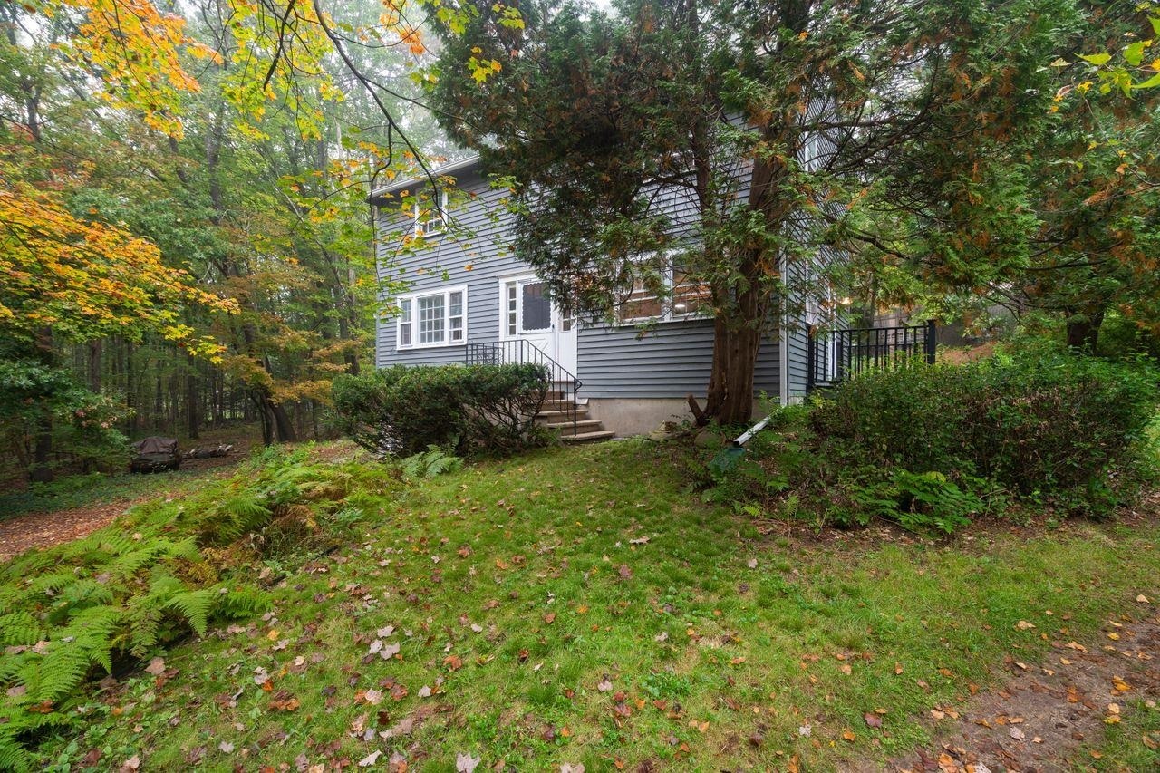 Property Photo:  30 Windsor Drive  NH 03031 