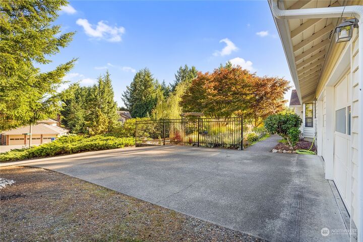 Property Photo: 1611 Easthill Place NW WA 98502