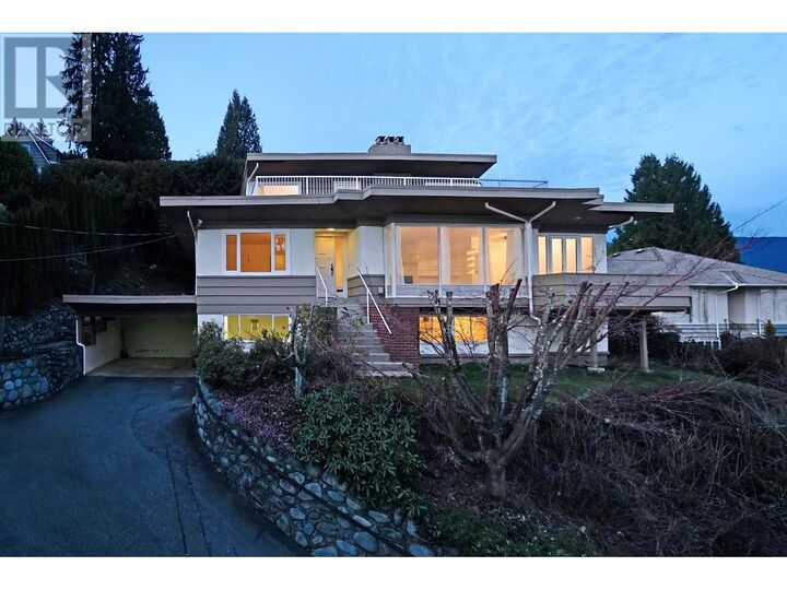 House for sale in West Vancouver 875 Esquimalt Avenue, West Vancouver