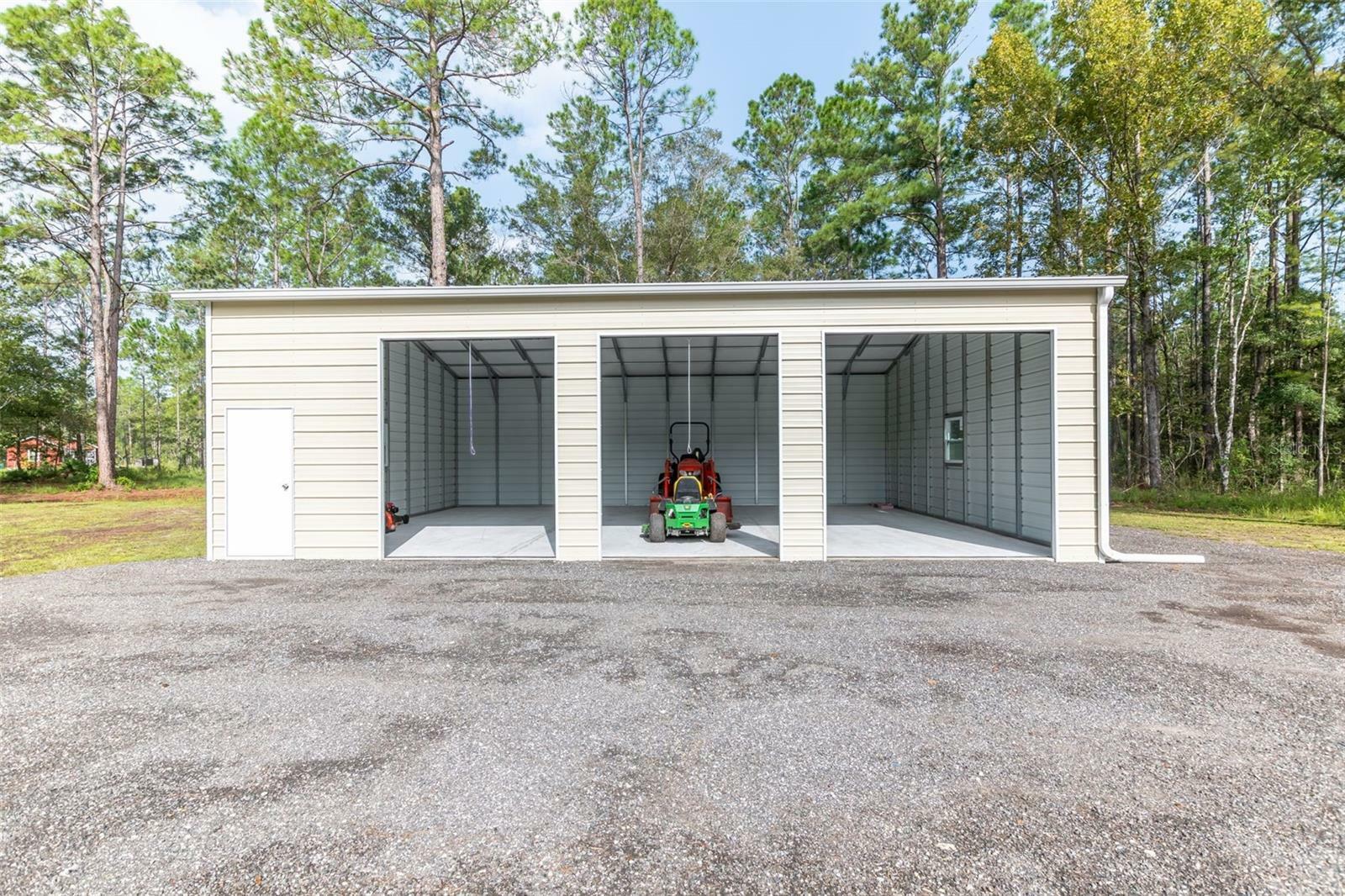 Property Photo:  10125 Turpin Avenue  FL 32145 