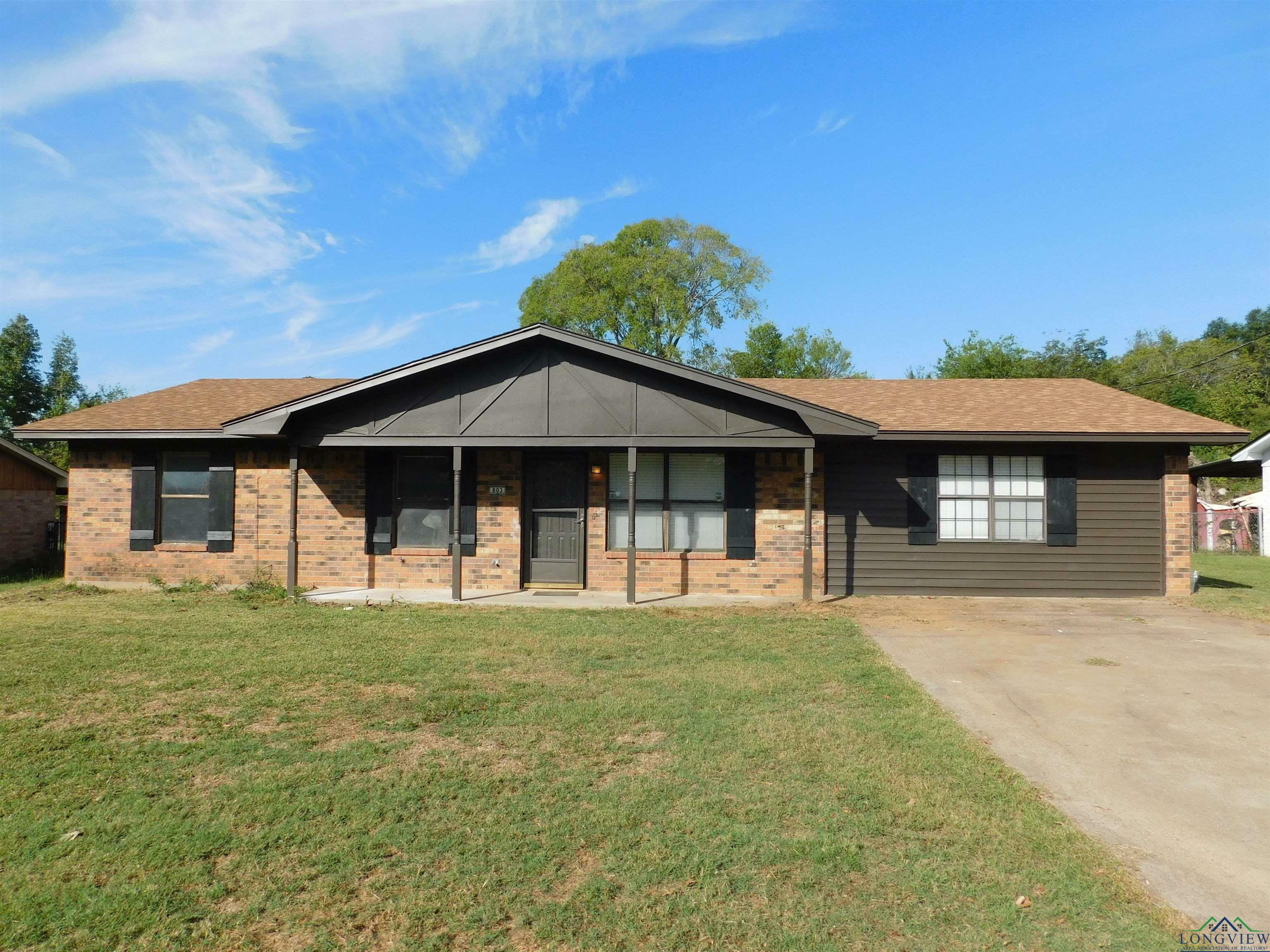 Property Photo:  803 Gary  TX 75647 