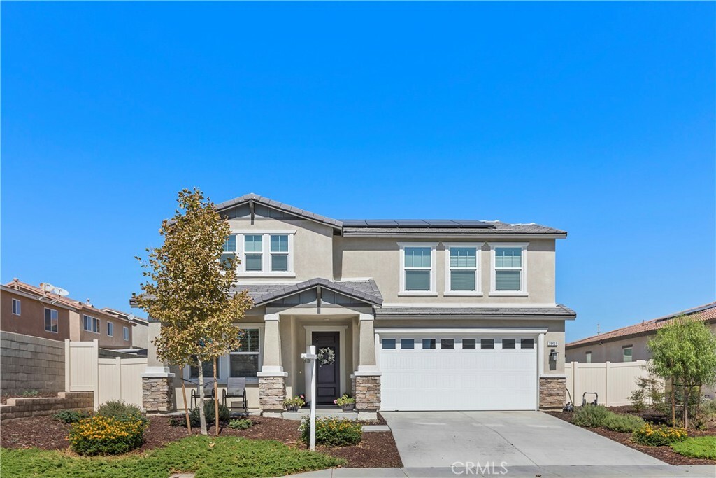 Property Photo:  28468 Larksong Way  CA 92555 