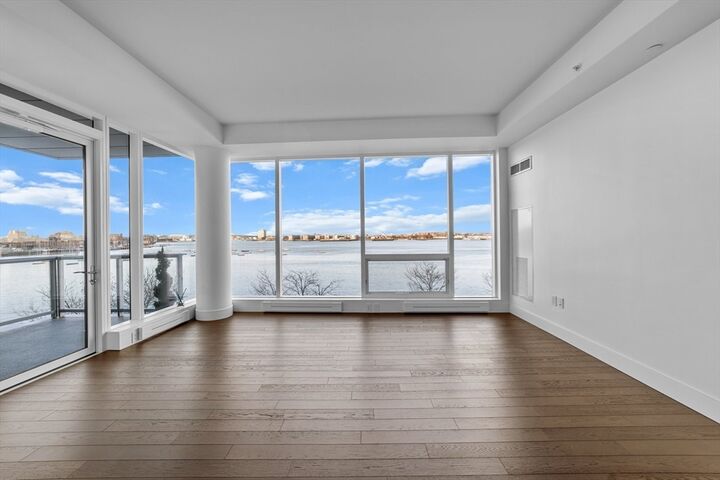 Property Photo: 22 Liberty Dr 4D MA 02210